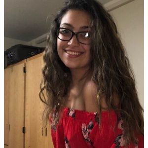 Meet your Posher, Sarah